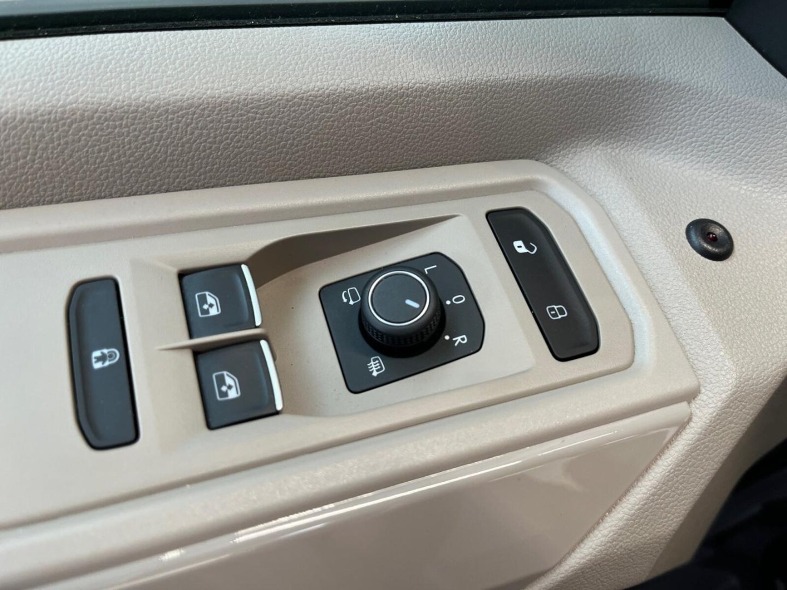 Volkswagen Multivan Langversion – Bild 19