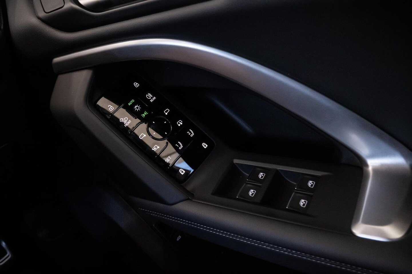 Image about Audi Q5 SUV TDI quattro 150 kW sport