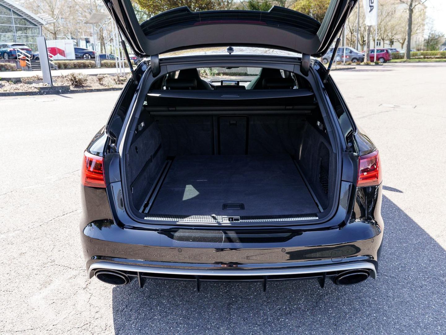Image about Audi RS 6 Avant RS 6 Avant performance 4.0 TFSI quattro 445(605) kW(PS) 8-stufig tiptronic