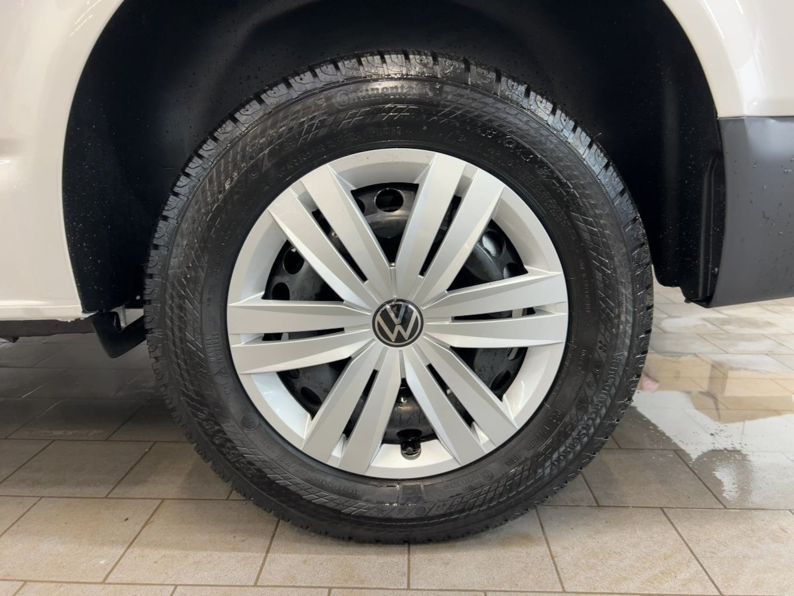 Volkswagen T6.1 Transporter Kasten kurzer Radstand – Bild 6