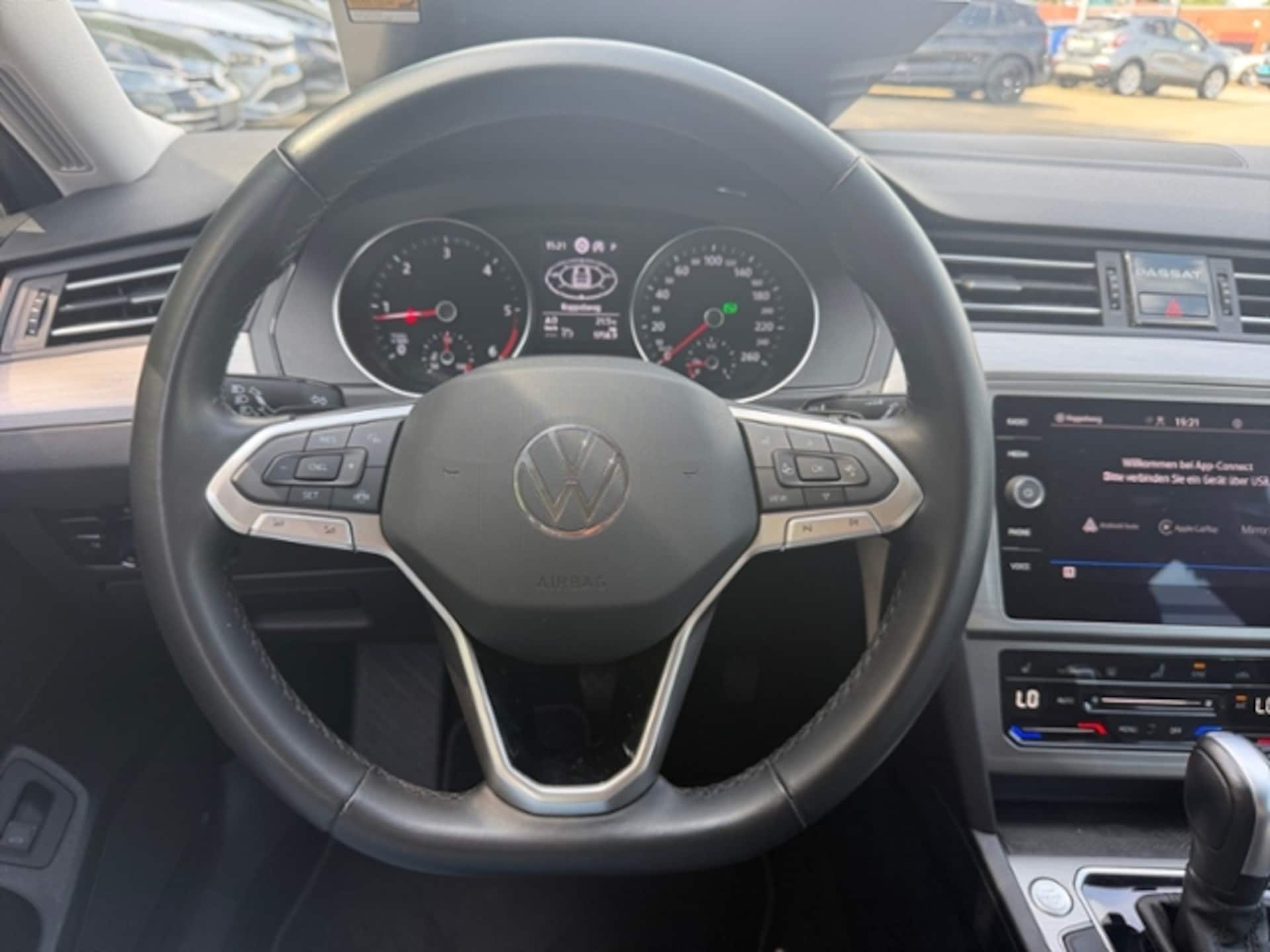 Volkswagen Passat Variant Conceptline