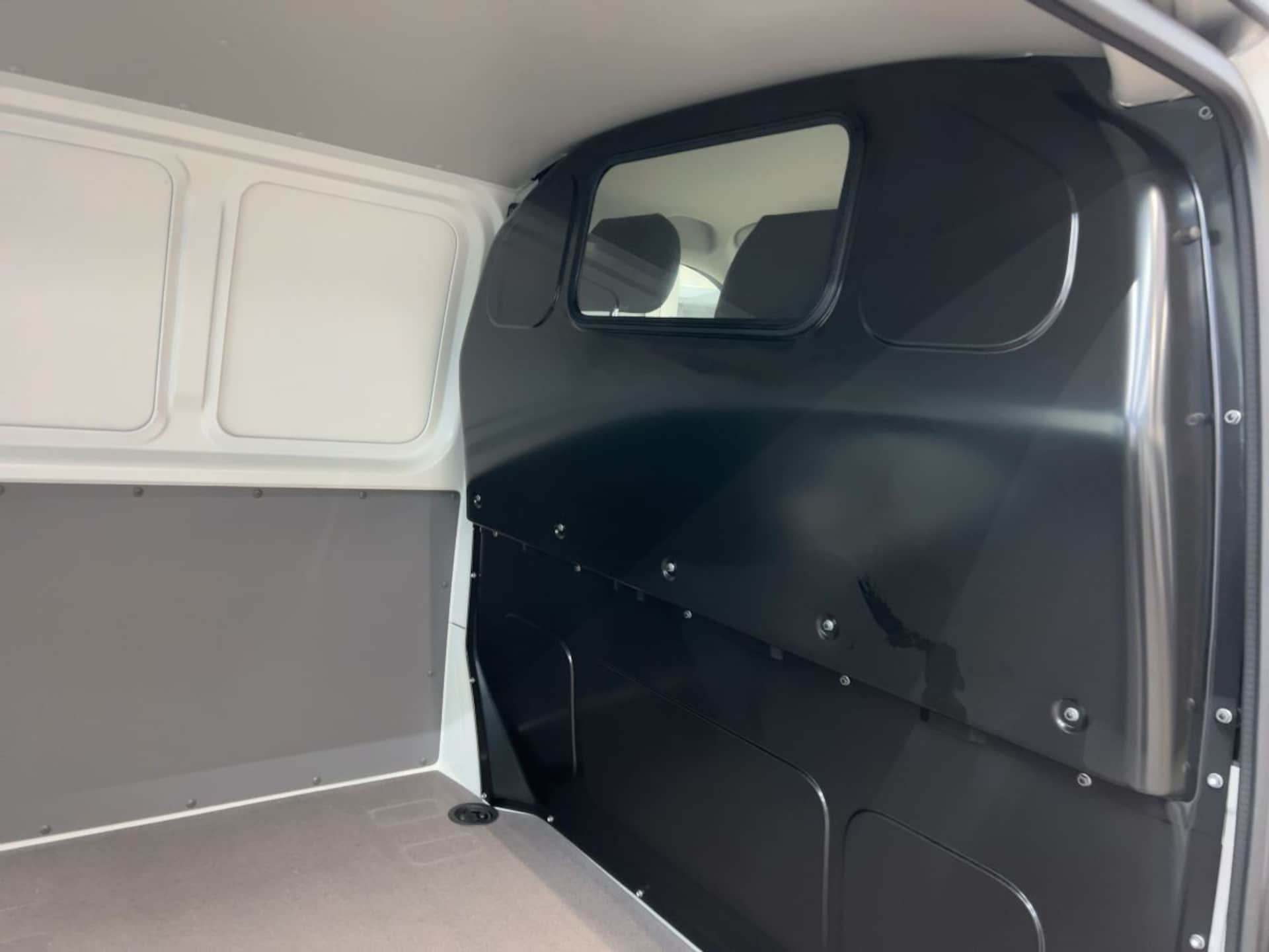 Volkswagen T6.1 Transporter Kasten kurzer Radstand