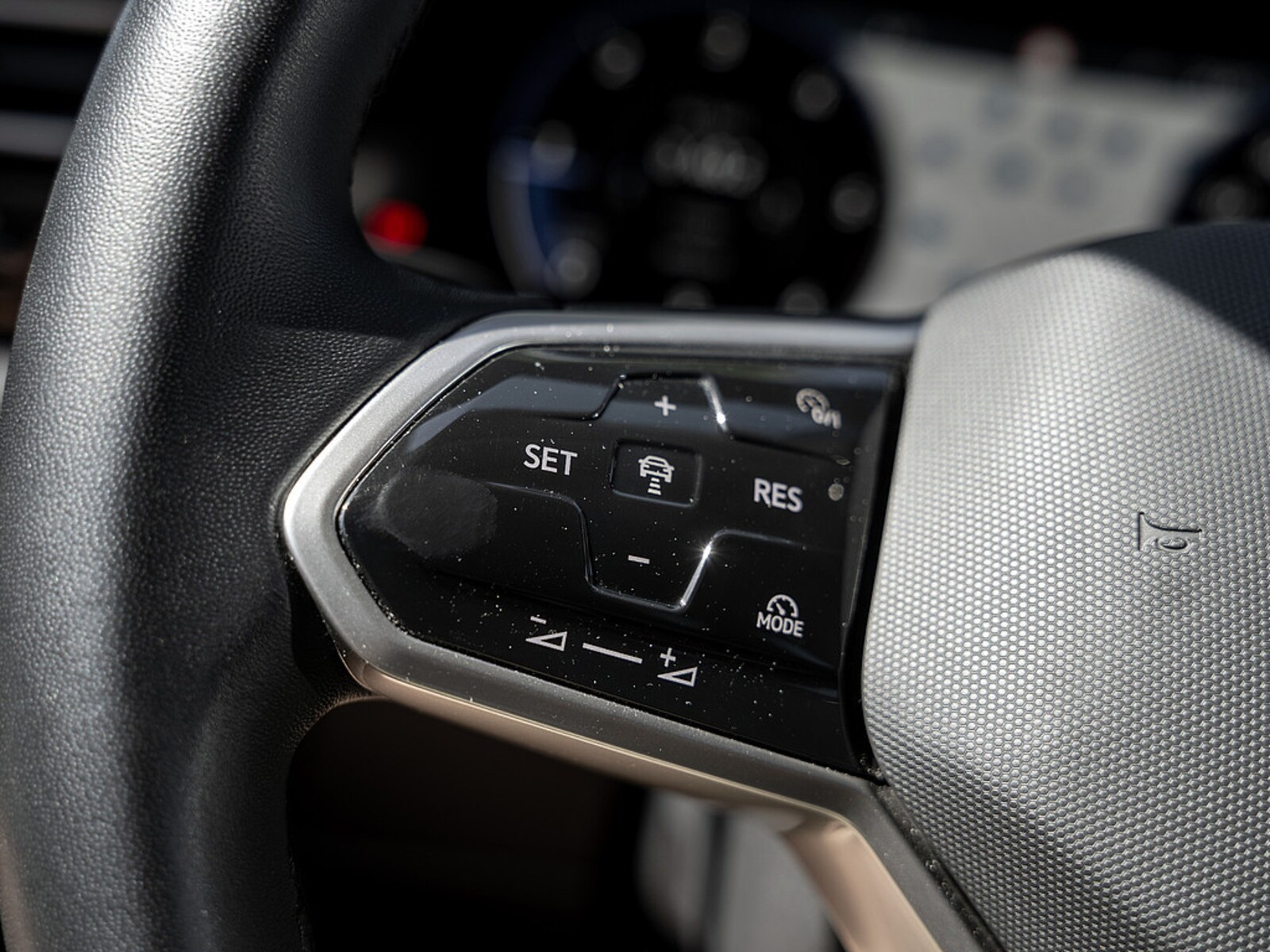 Volkswagen Touareg – Bild 12