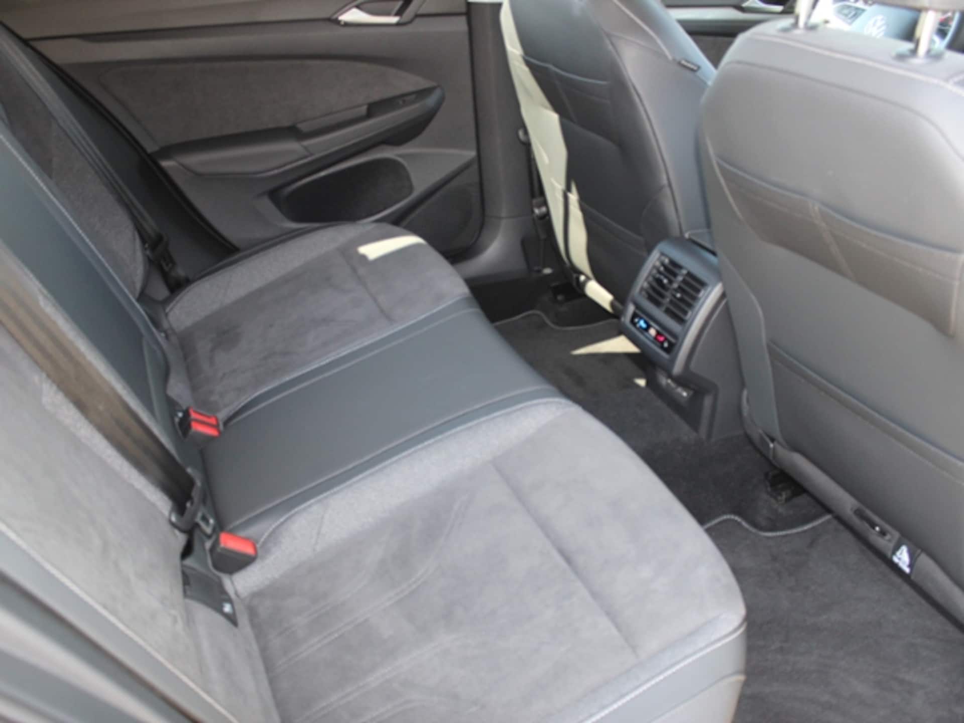 Volkswagen Golf Variant Style