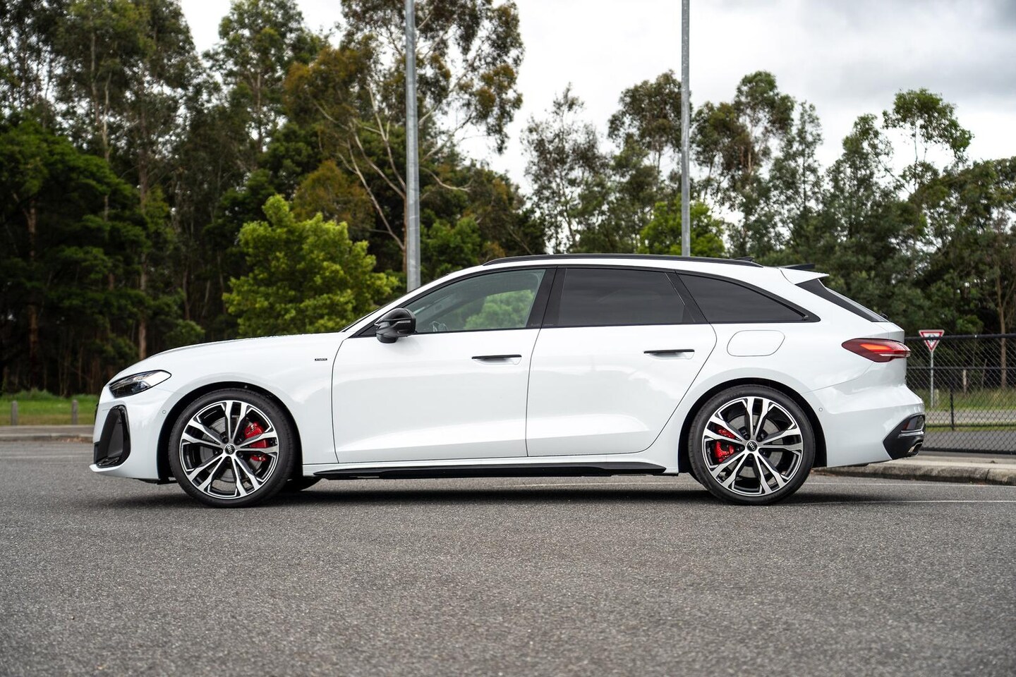 Image about Audi A5 Avant TFSI e e-hybrid quattro 270 kW S tronic