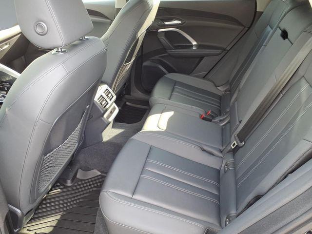 2025 Audi Q5 Premium - Photo 9