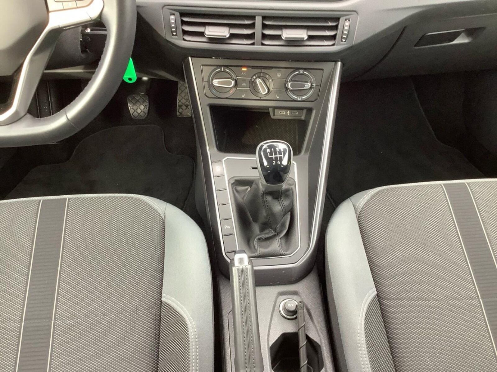 Volkswagen Polo – Bild 11