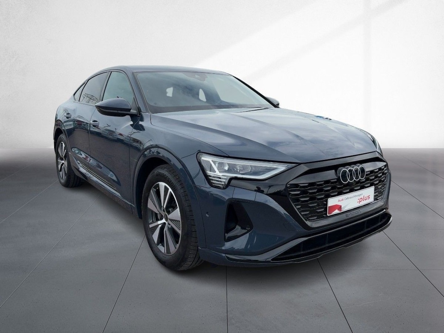 Bild über Audi Q8 Sportback e-tron advanced 50 e-tron quattro - für weitere Informationen kontaktieren Sie den Audi Partner
