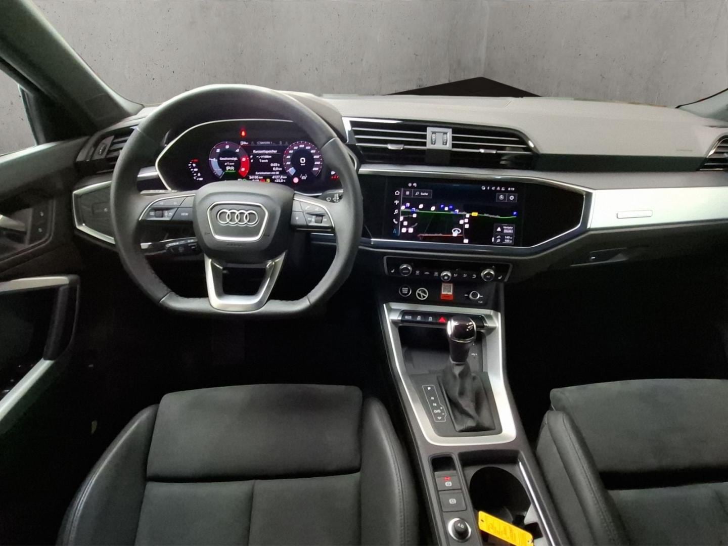 Bild über Audi Q3 Sportback S line 35 TDI S tronic - für weitere Informationen kontaktieren Sie den Audi Partner