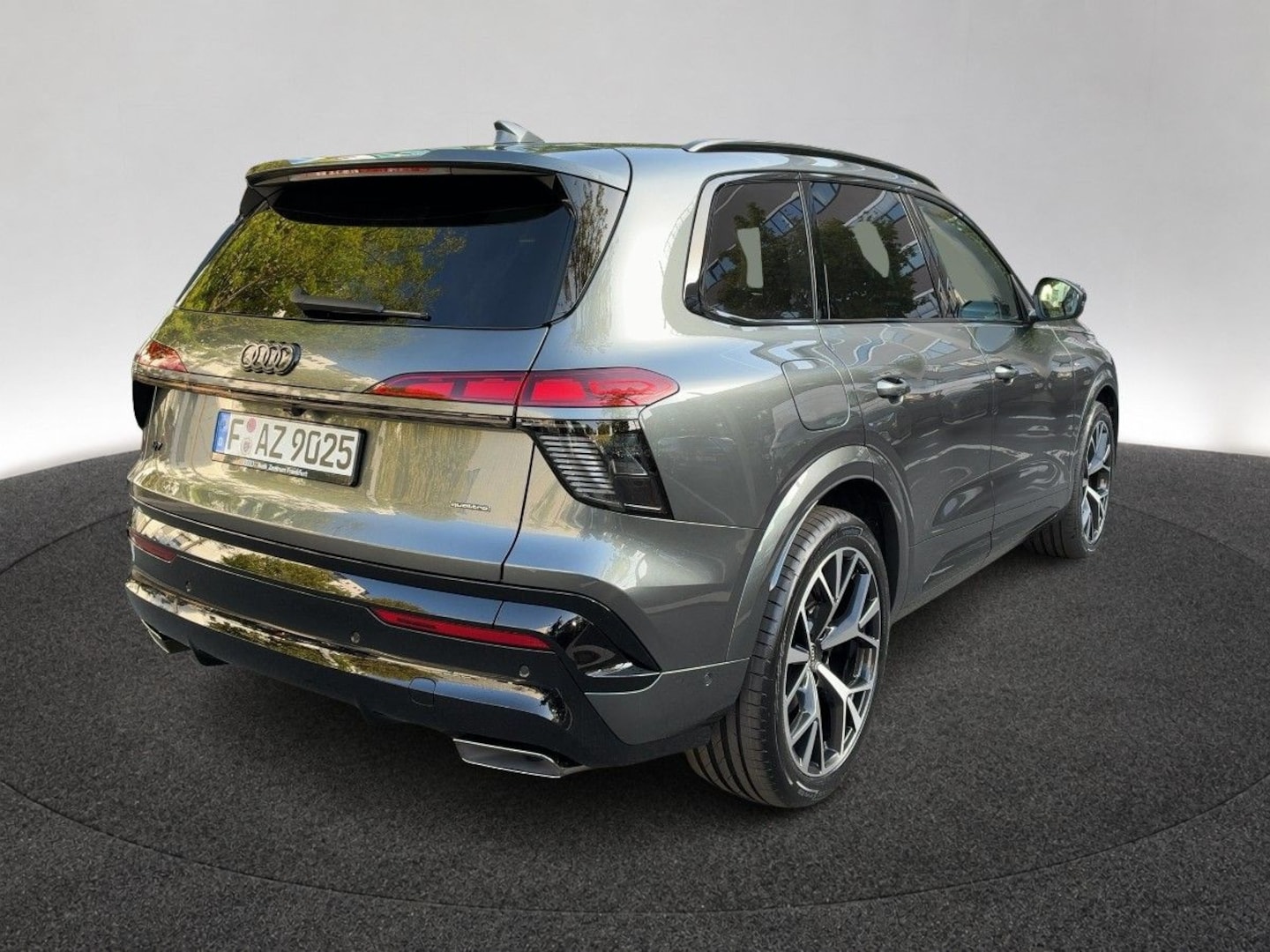 Bild über Audi Q7 SUV TDI quattro 220 kW tiptronic - für weitere Informationen kontaktieren Sie den Audi Partner