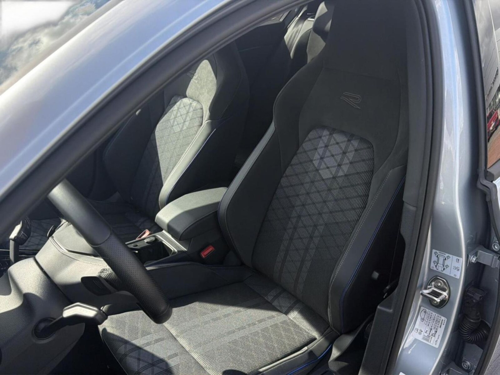 Volkswagen Golf – Bild 8