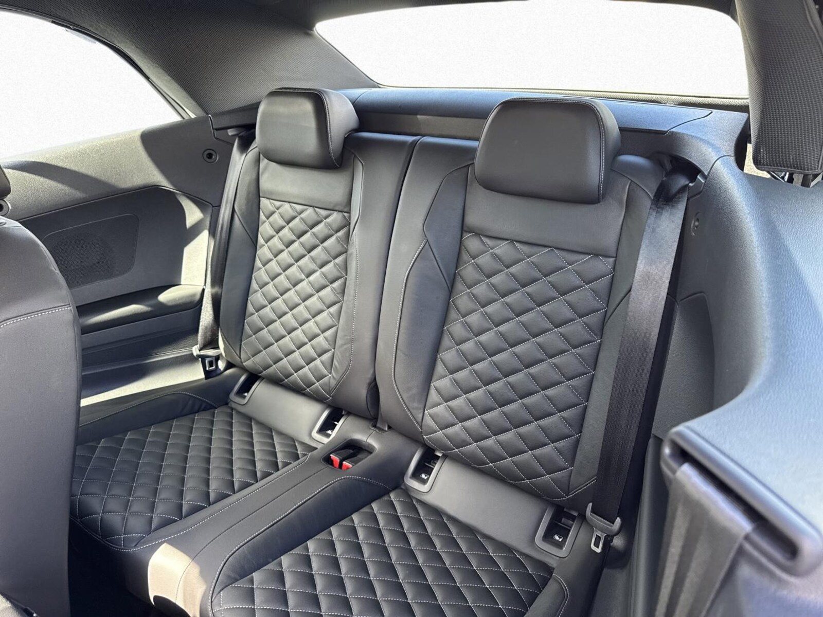 Volkswagen T-Roc Cabriolet – Bild 10