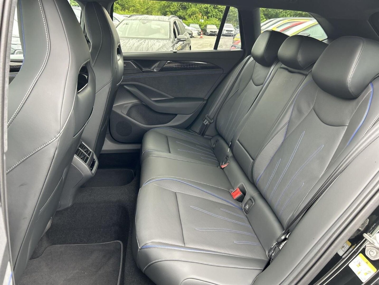 Volkswagen Passat – Bild 19
