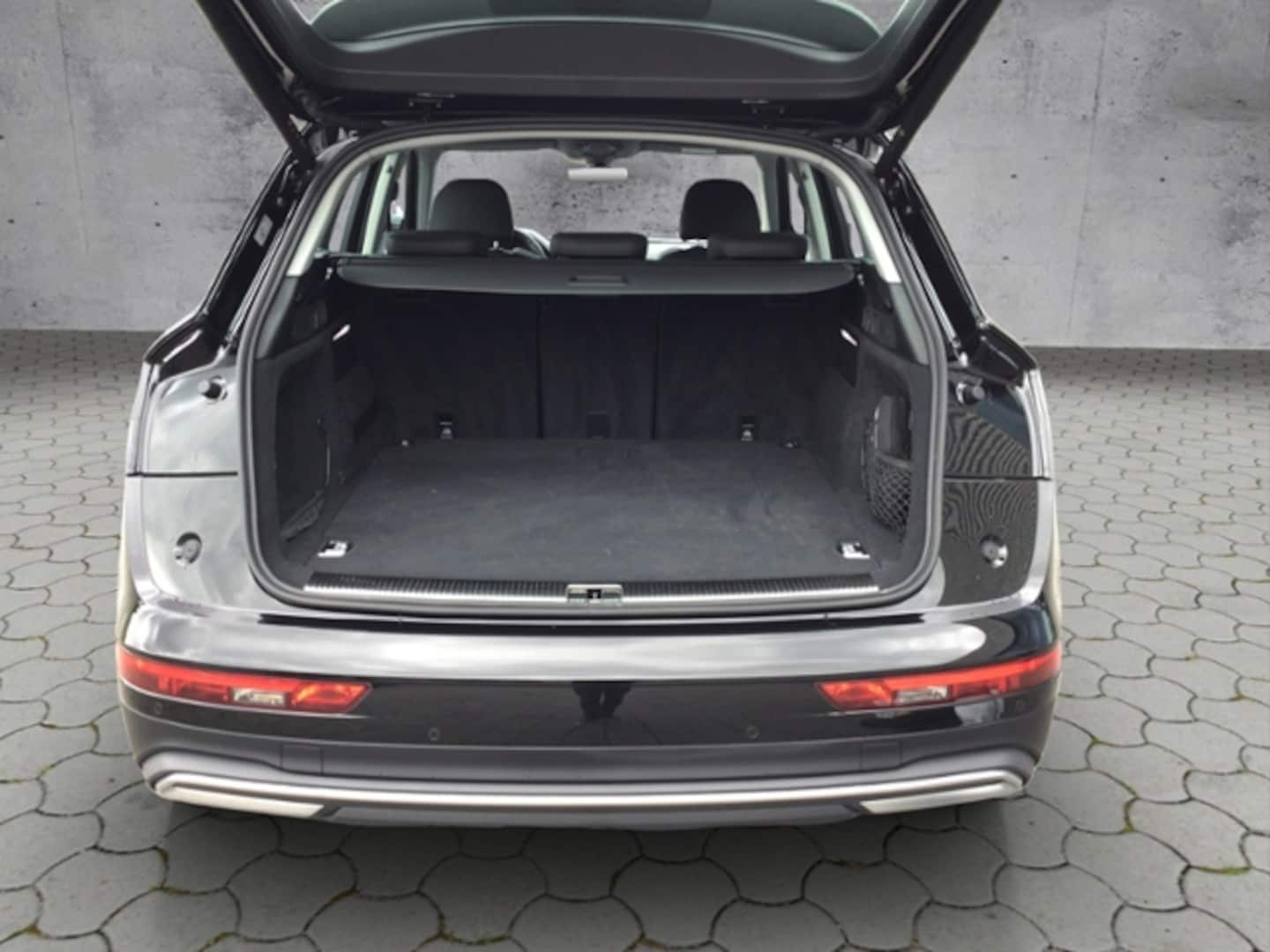 Bild über Audi Q5 TFSI e 50 TFSI e quattro S tronic - für weitere Informationen kontaktieren Sie den Audi Partner