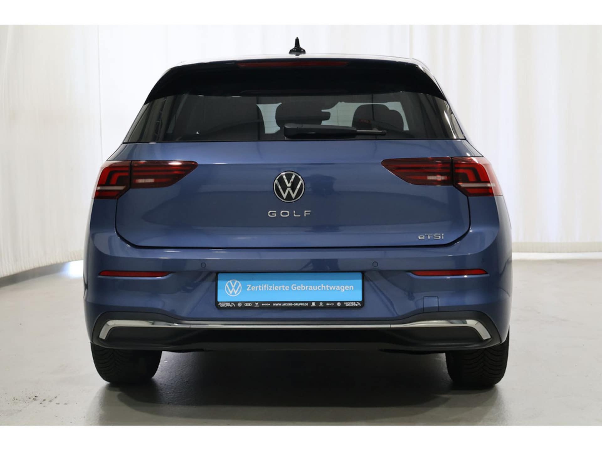 Volkswagen Golf Life