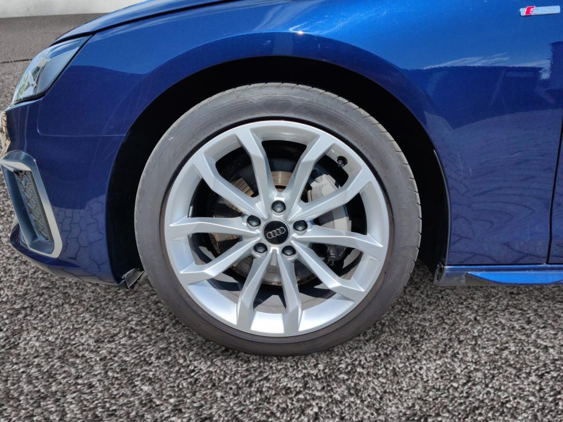 Audi A4 Avant S line
