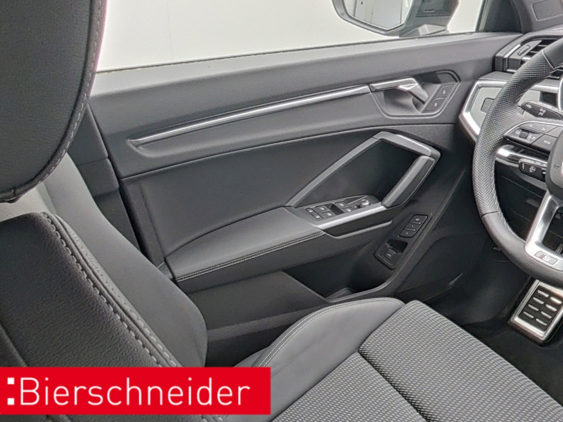 Audi Q3 Sportback S line