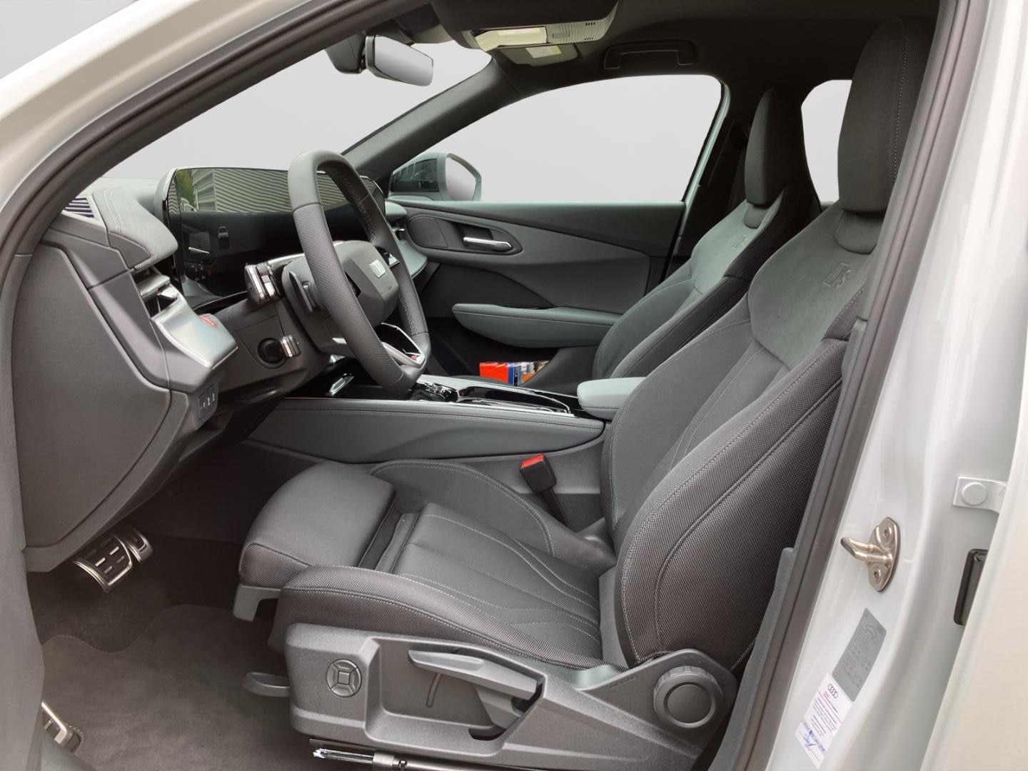 Bild über Audi Q3 Sportback e-hybrid e-hybrid 200 kW S tronic - für weitere Informationen kontaktieren Sie den Audi Partner