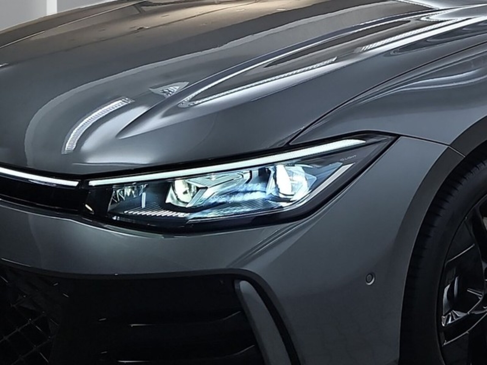 Volkswagen Passat – Bild 3