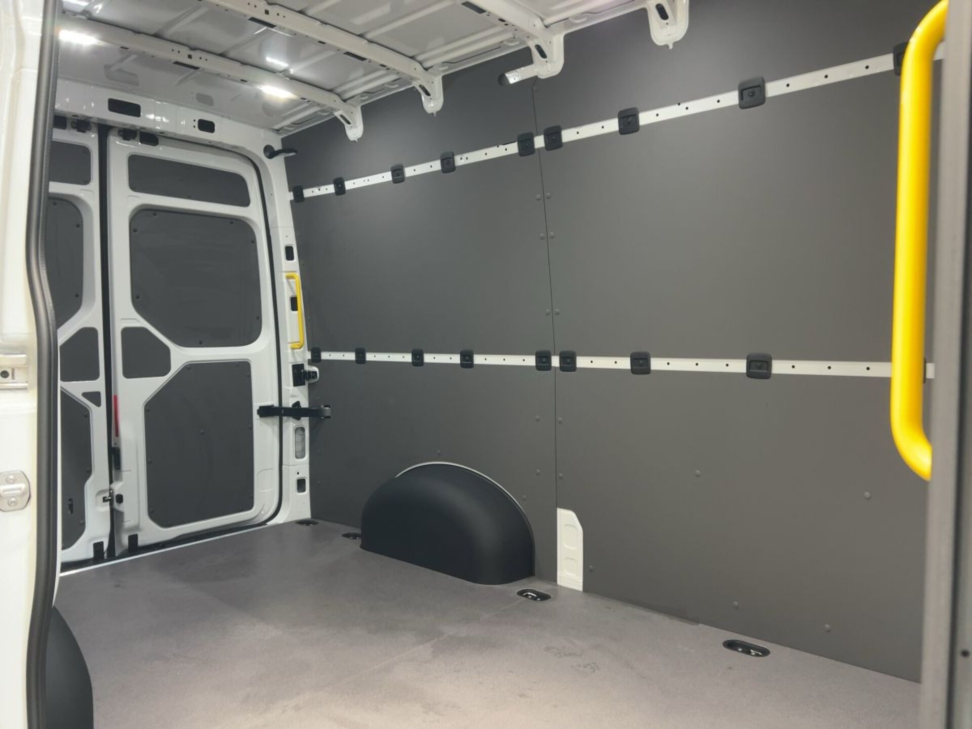 Volkswagen Crafter Kasten mittlerer Radstand