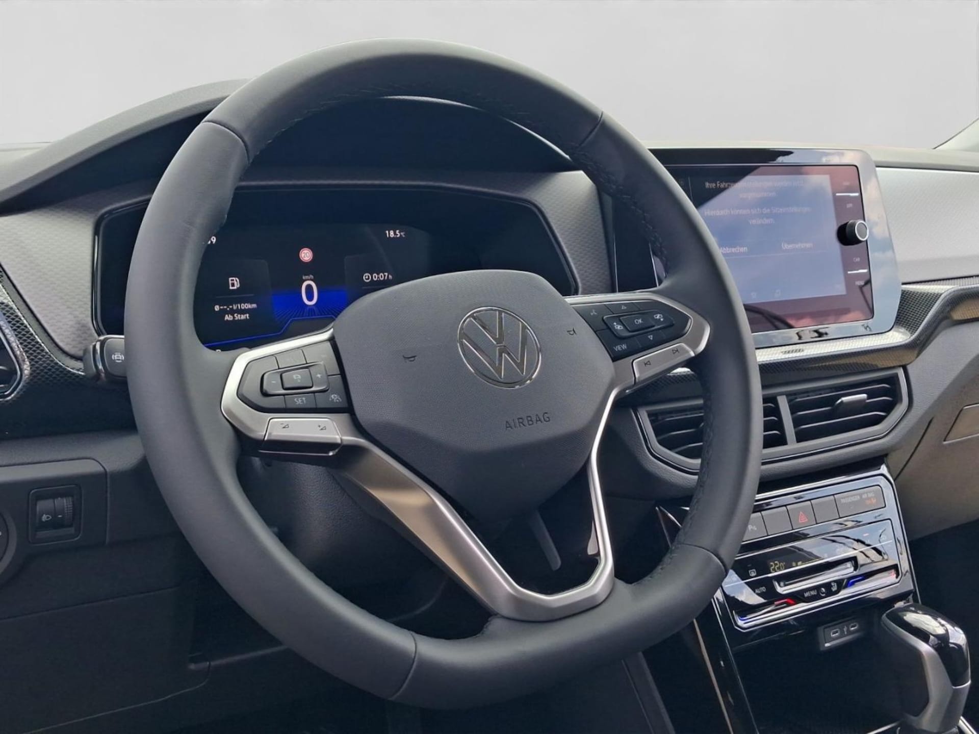 Volkswagen T-Cross Life