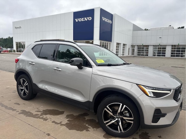 2024 Volvo XC40