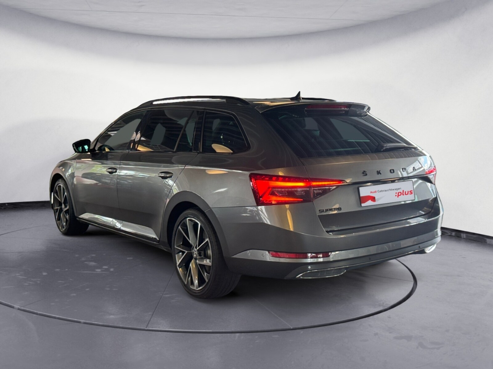Škoda Superb Combi – Bild 2