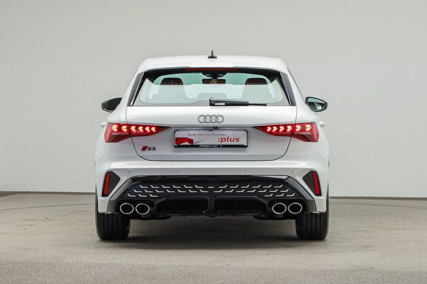 Bild über Audi S3 Sportback TFSI quattro S tronic - für weitere Informationen kontaktieren Sie den Audi Partner
