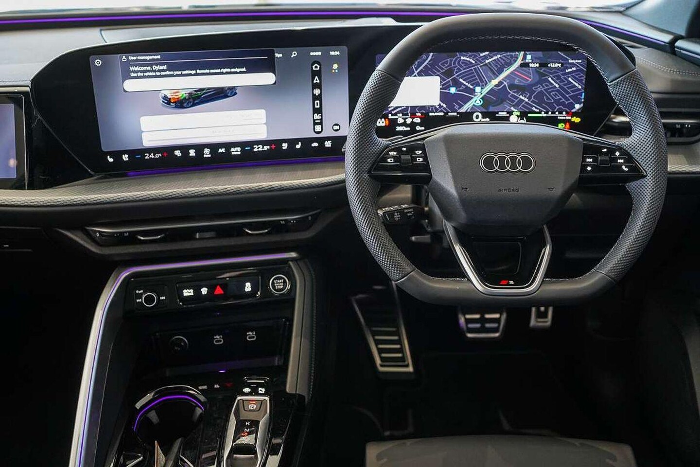 Image about Audi Q5 SUV e-hybrid quattro S tronic