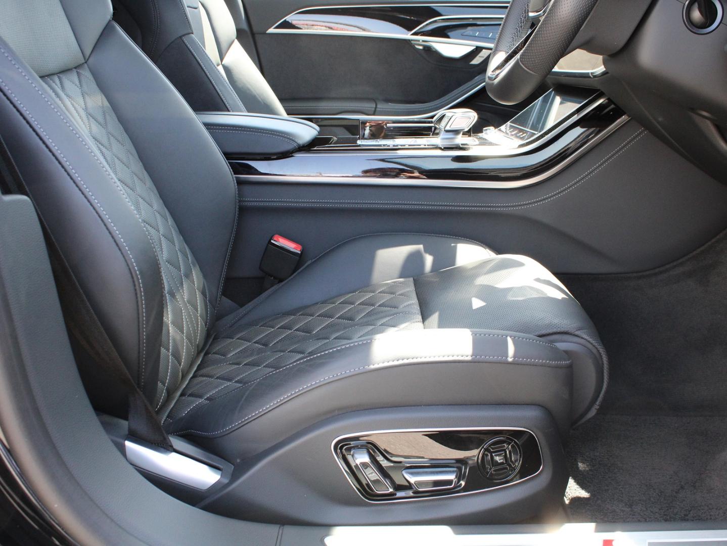 Image about Audi A8 55 TFSI quattro 250(340) kW(PS) tiptronic