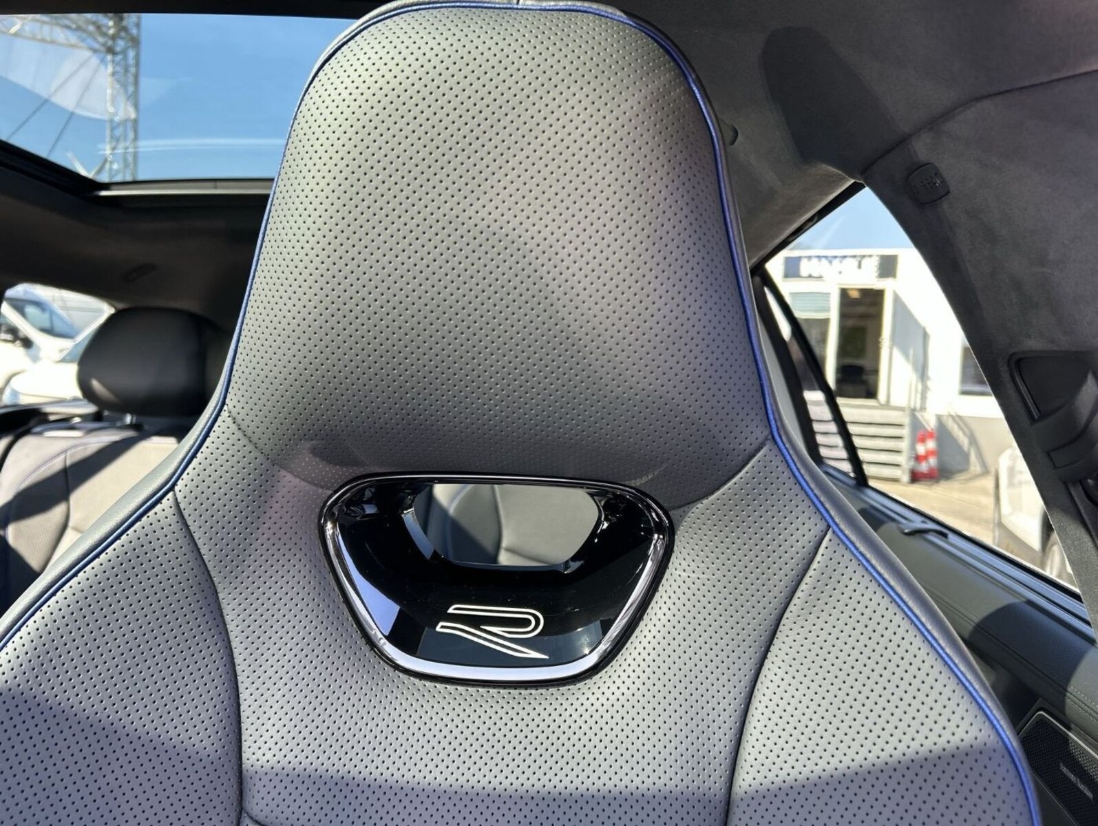 Volkswagen Passat – Bild 12