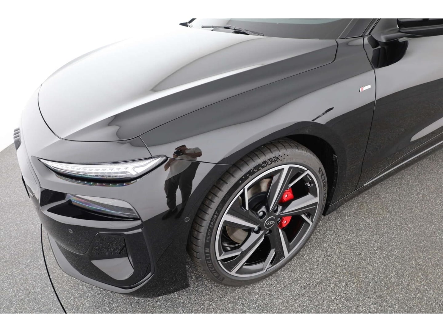 Bild über Audi A6 Avant e-tron S line business e-tron performance 270 kW - für weitere Informationen kontaktieren Sie den Audi Partner