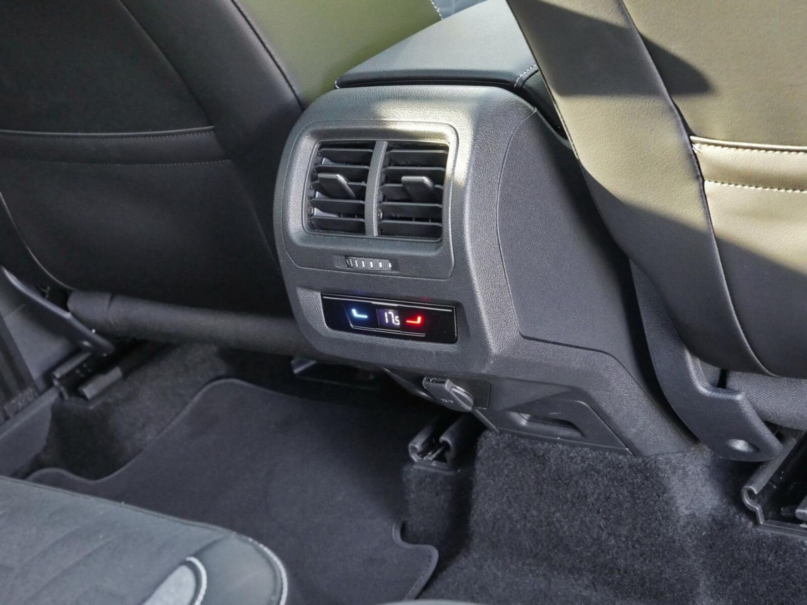 Volkswagen Touran – Bild 20
