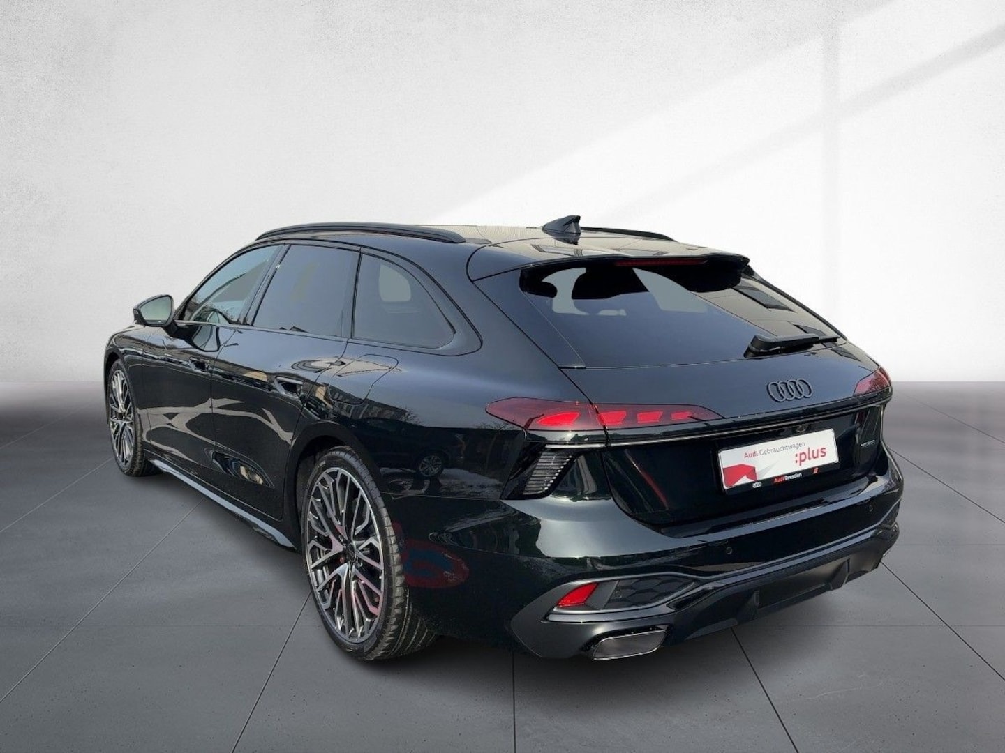 Bild über Audi A6 Avant e-hybrid e-hybrid quattro 270 kW S tronic - für weitere Informationen kontaktieren Sie den Audi Partner