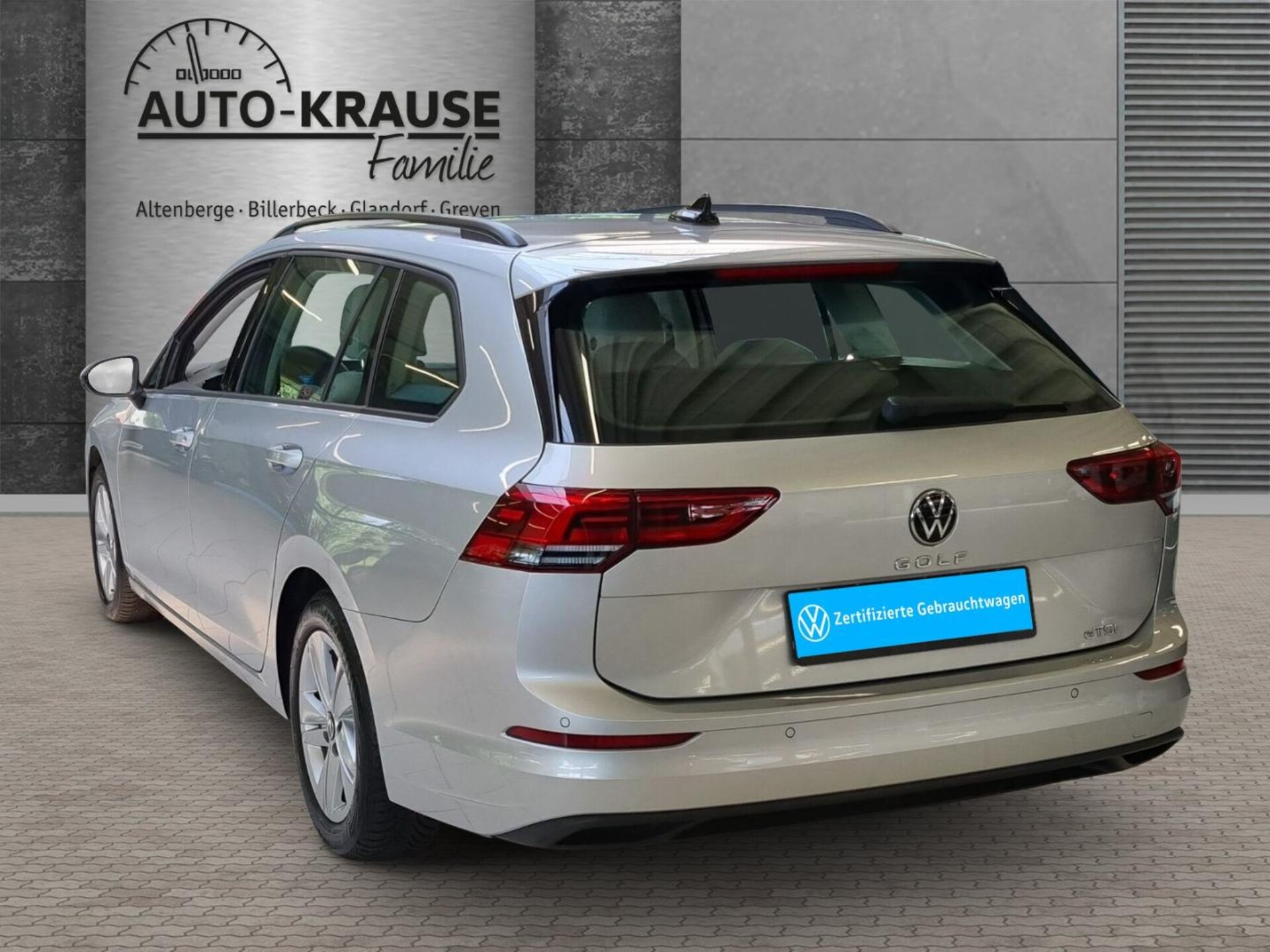 Volkswagen Golf Variant Life