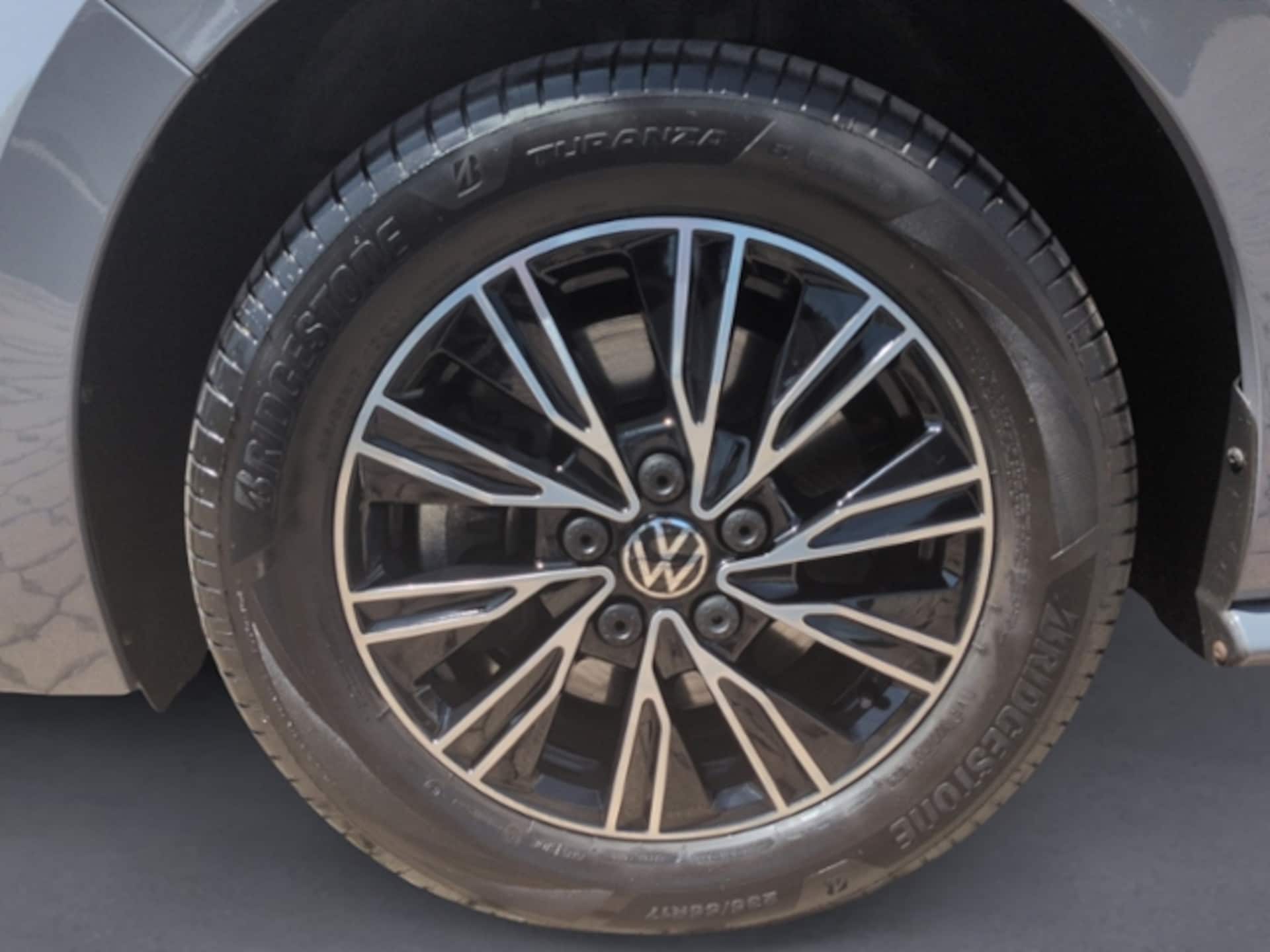 Volkswagen Multivan Basis-Modell