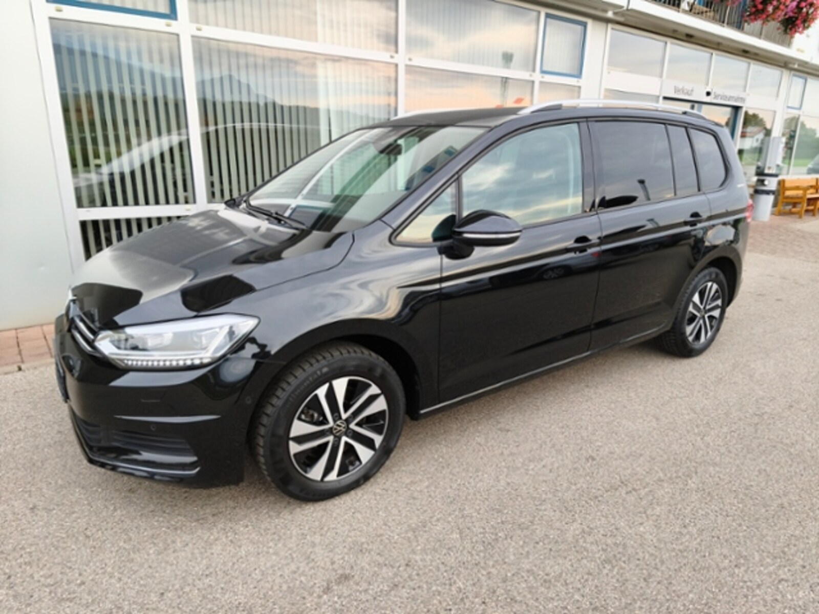 Volkswagen Touran – Bild 2
