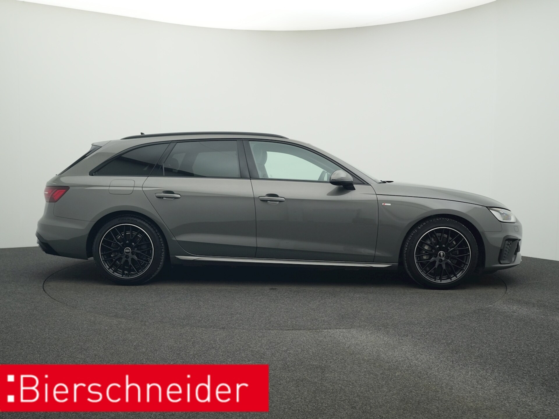 Audi A4 Avant S line