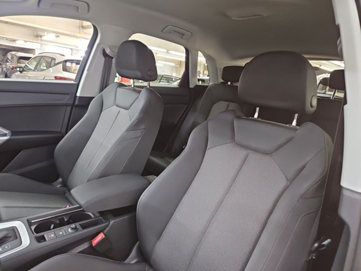 Bild über Audi Q3 TFSI 110 kW S tronic - für weitere Informationen kontaktieren Sie den Audi Partner