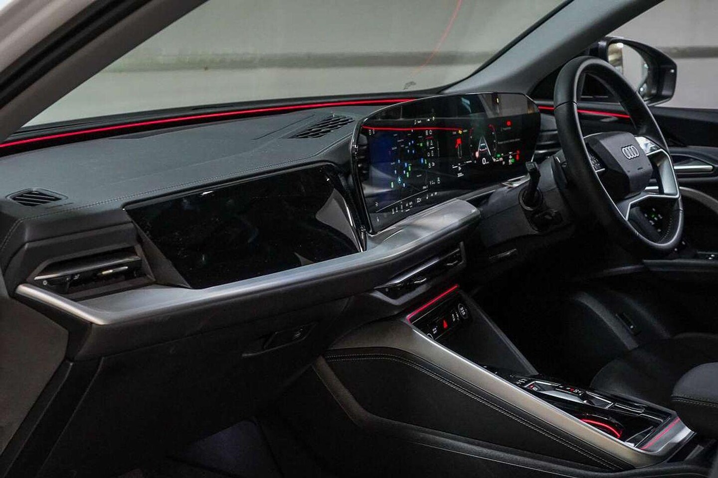 Image about Audi Q5 SUV TFSI 150 kW