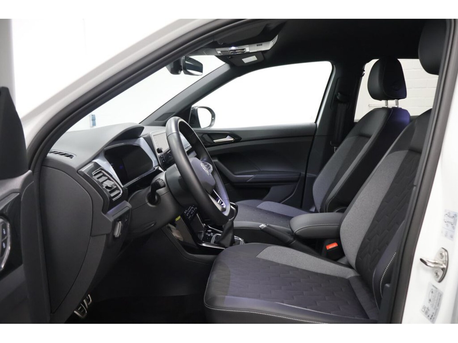 Volkswagen T-Cross – Bild 23