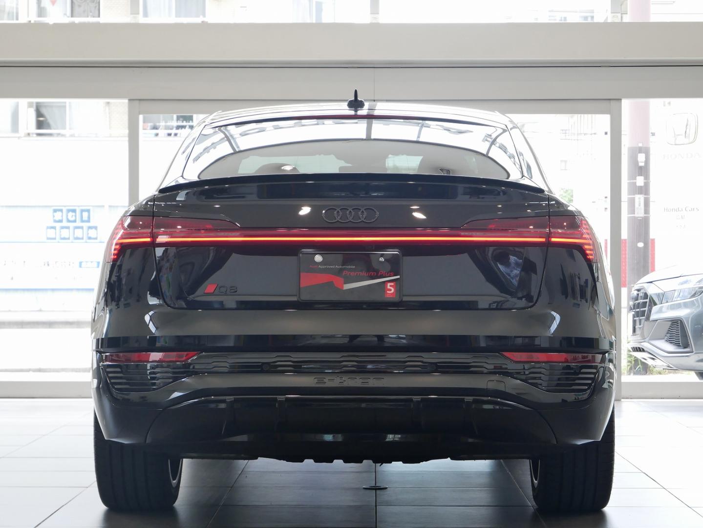 Image about Audi Q8 Sportback e-tron 55 e-tron S line