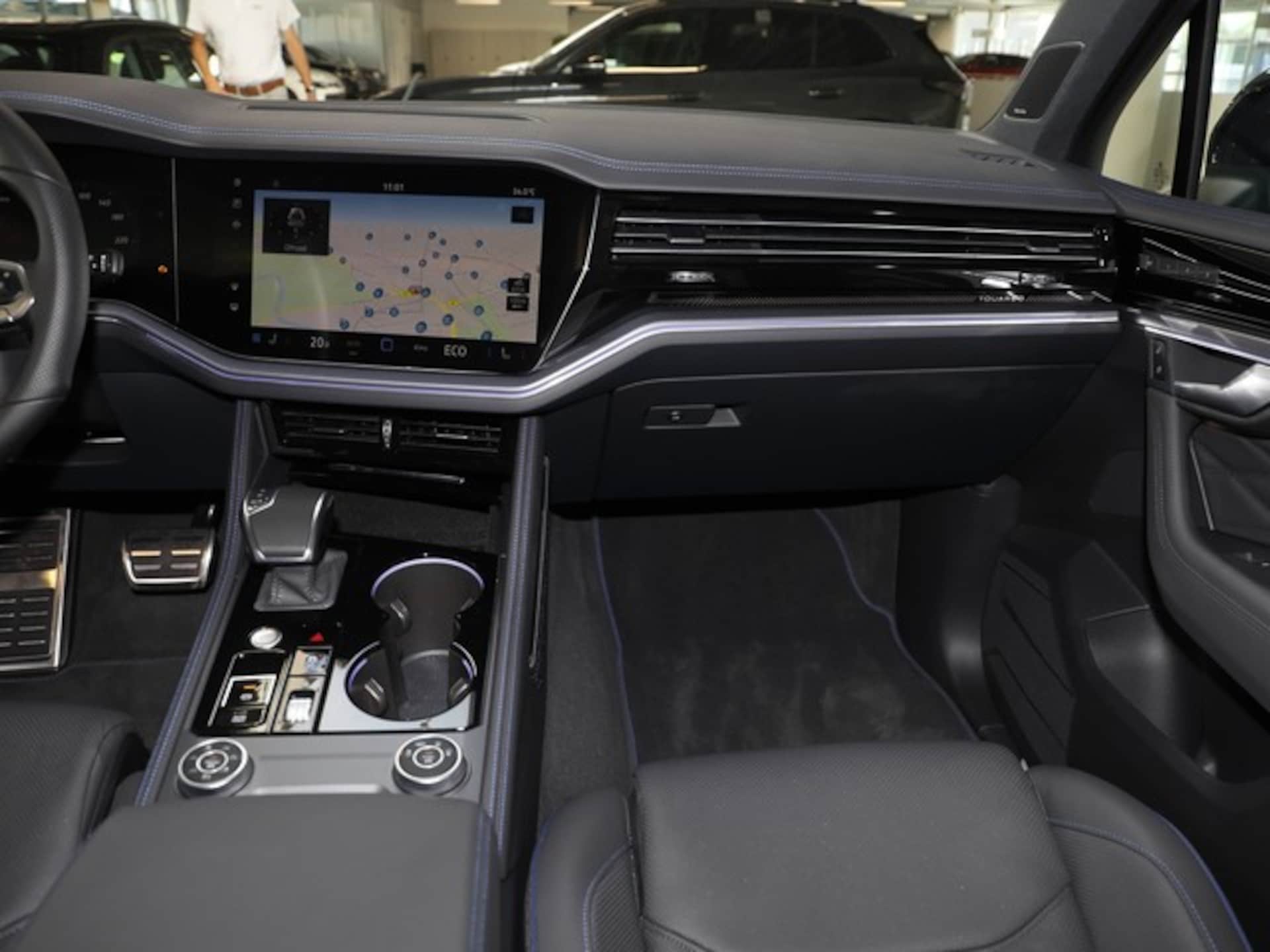 Volkswagen Touareg R