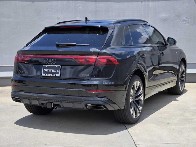 2026 Audi Q8