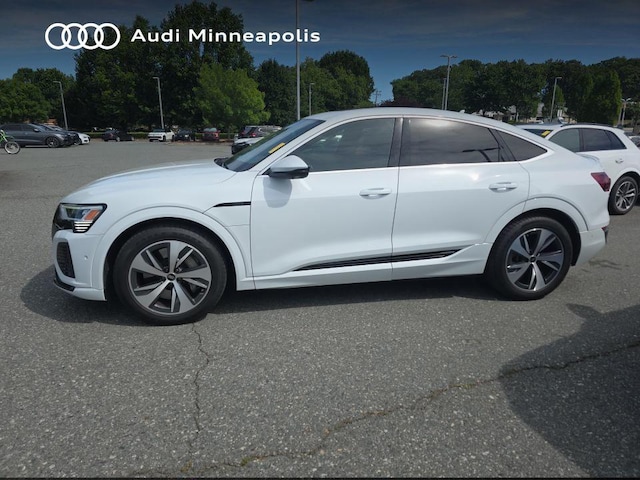 2024 Audi Q8 Sportback e-tron