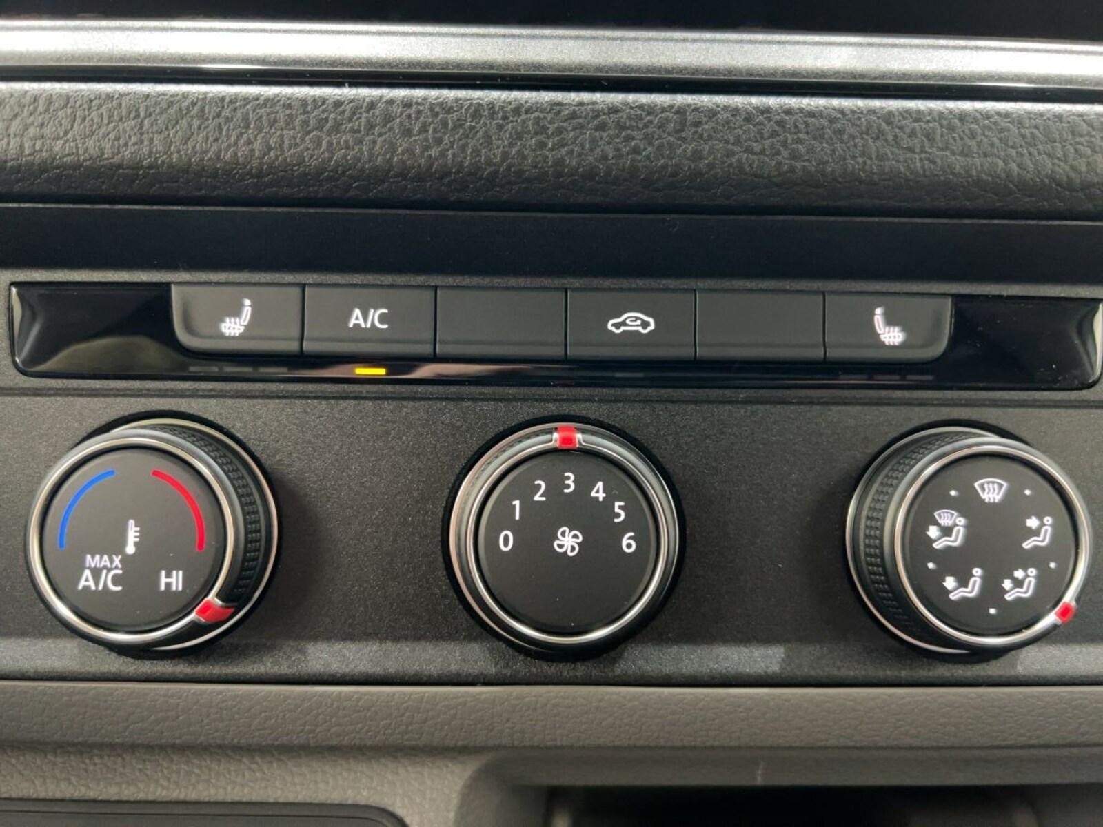 Volkswagen Crafter Kasten mittlerer Radstand – Bild 13