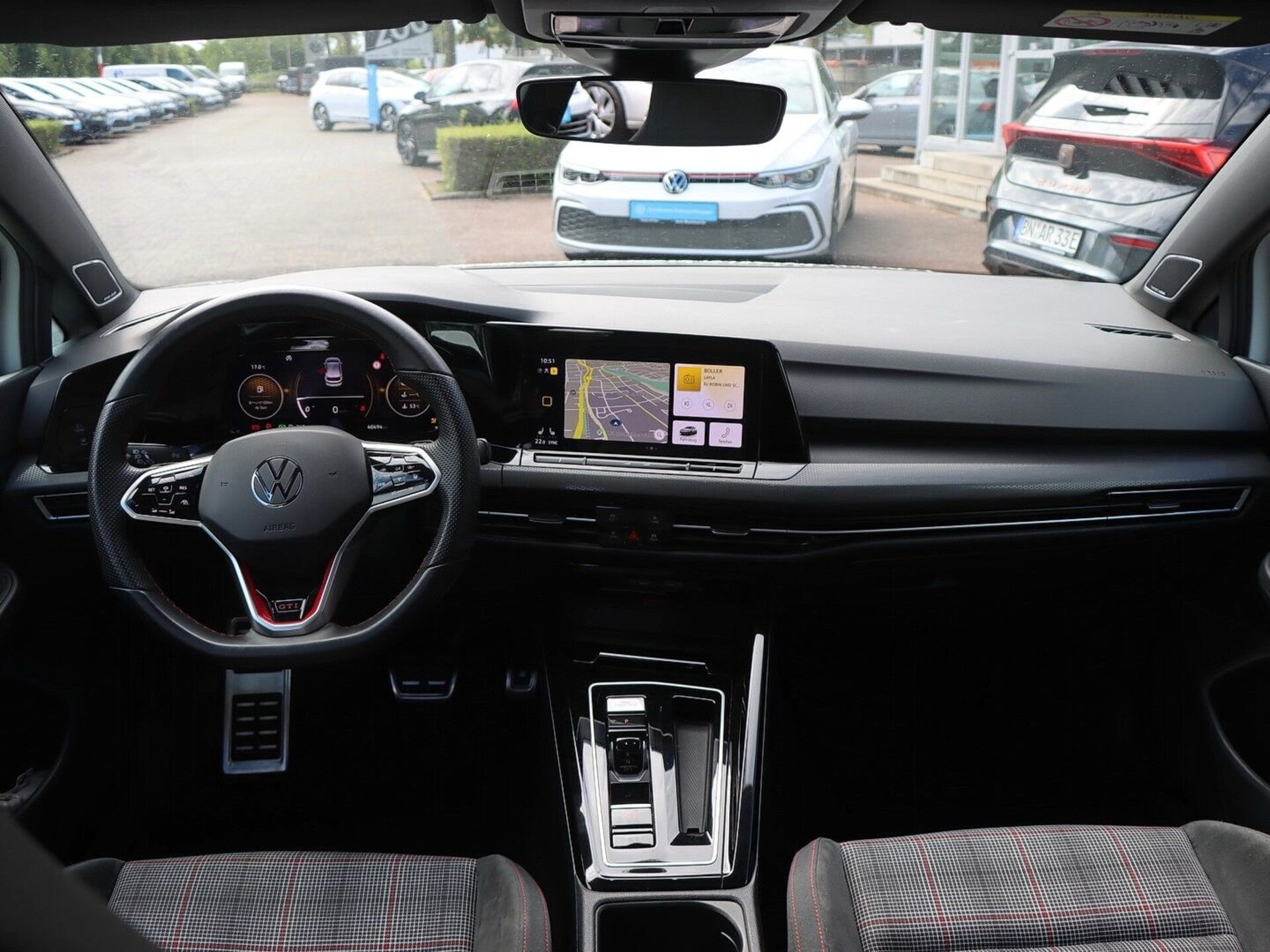 Volkswagen Golf GTI