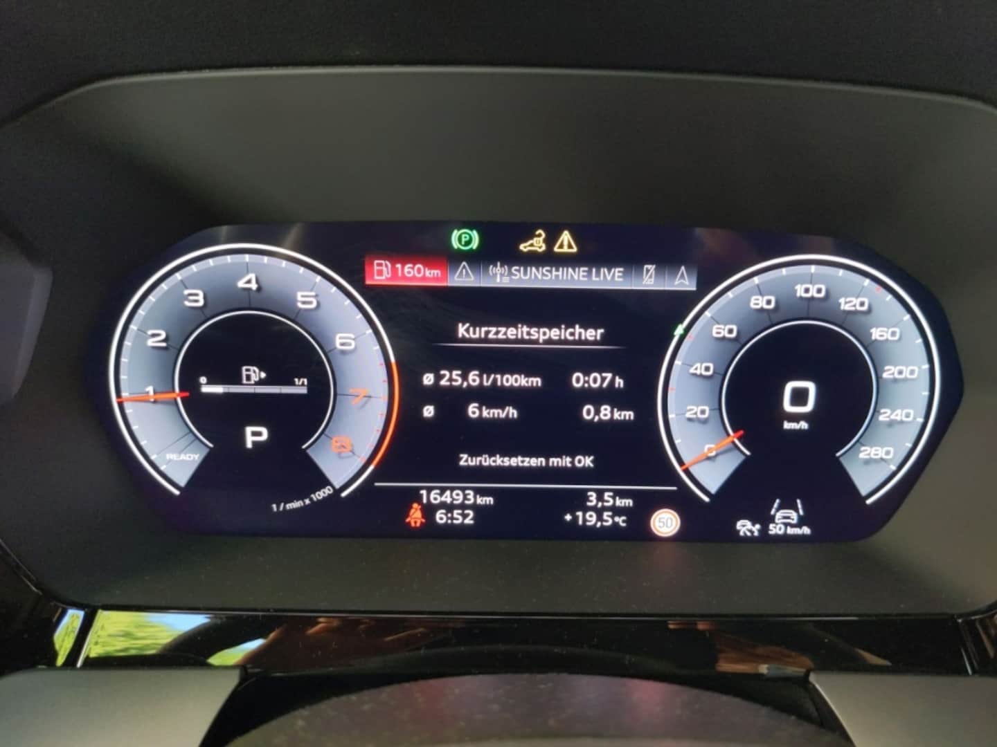 Bild über Audi A3 Sportback S line 30 TFSI S tronic - für weitere Informationen kontaktieren Sie den Audi Partner