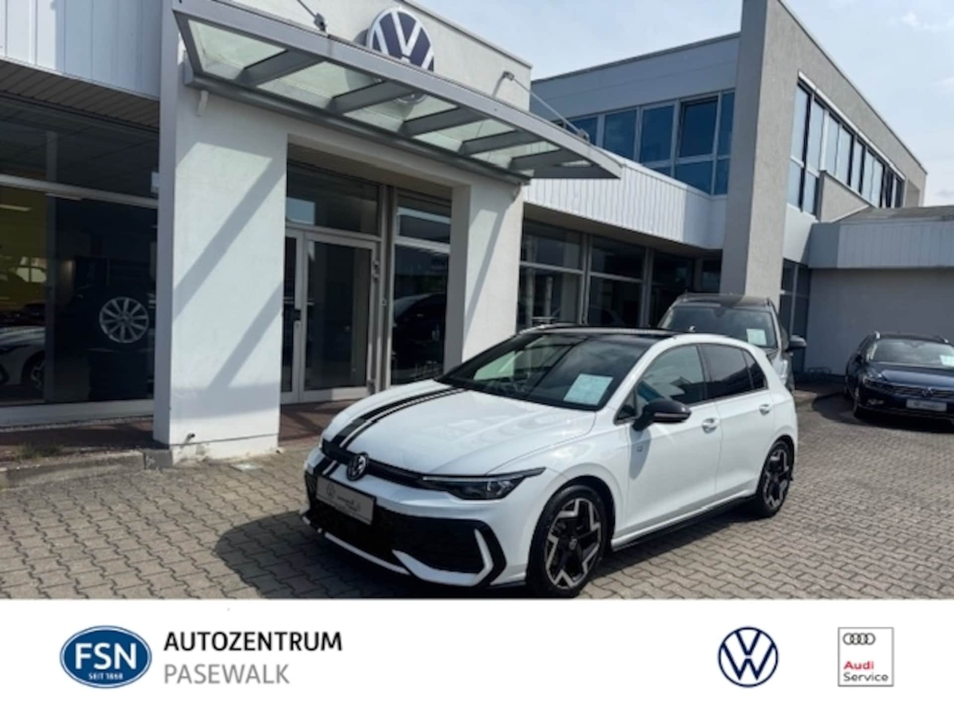 Volkswagen Golf R-Line