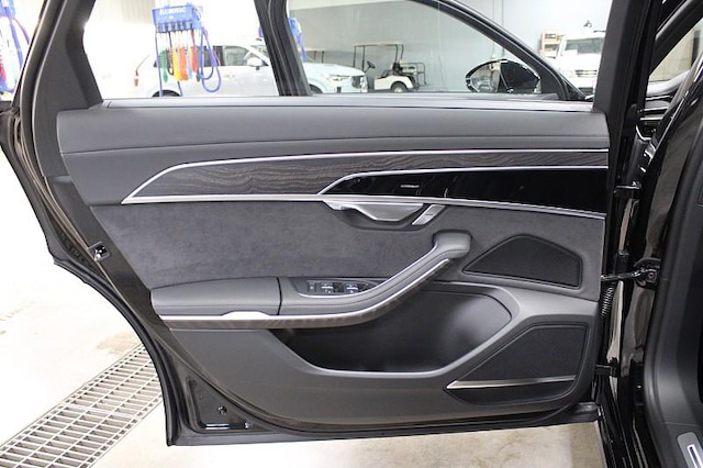 2026 Audi A8 Base - Photo 20